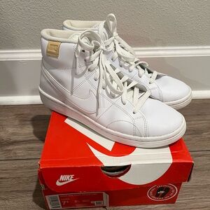Nike Royale 2 mid Court size 7.5 womens